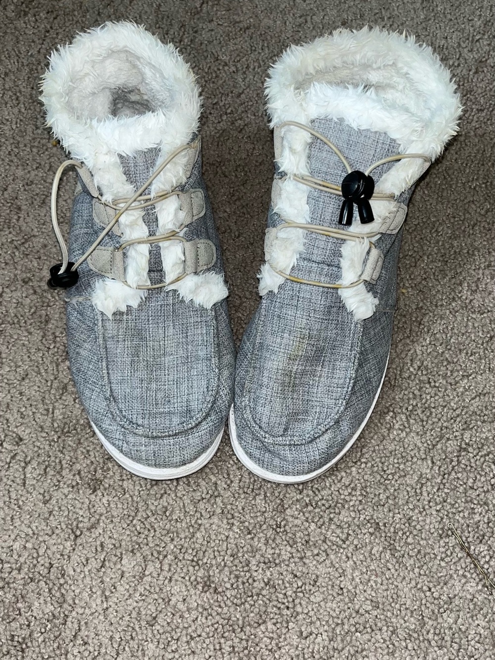 Cozy Gray Faux-Fur Lined Women's Slip-On Sneakers